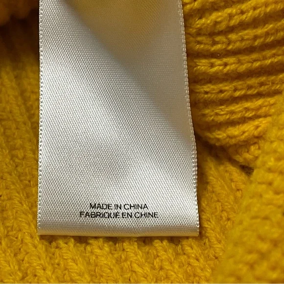 EXPRESS Yellow Oversized V Neck Sweater Size Large - Picture 5 of 8